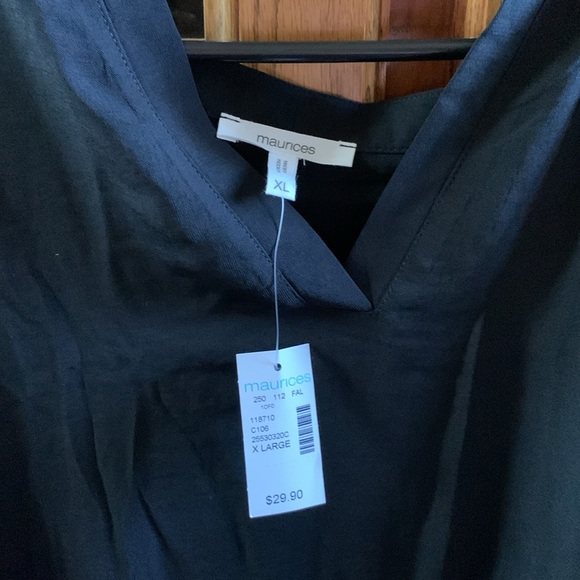 brand new with tags Maurices extra large black V-neck top . - Picture 2 of 3